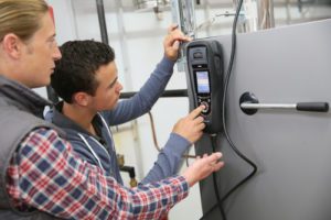  Heat-Pump-Outshines-AC-Unit-Heres-Why-valley-comfort-heating-and-air-CA